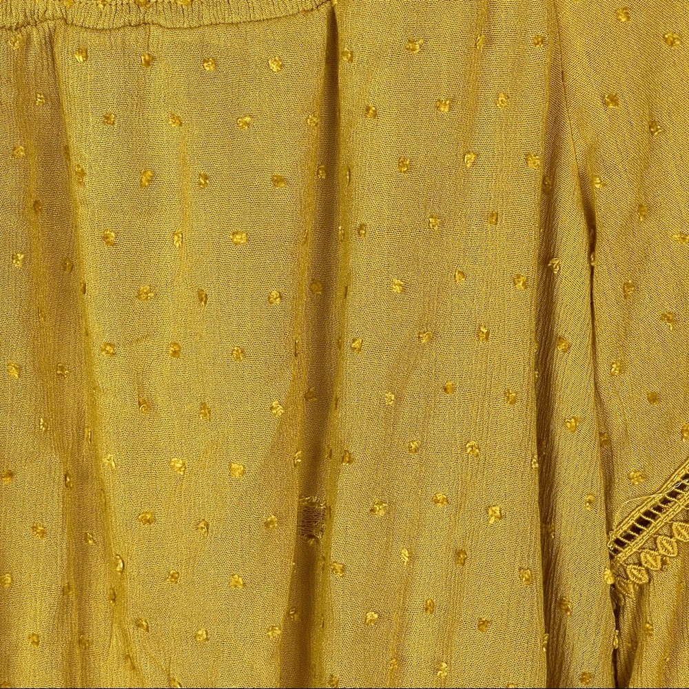Aqua Women's Cropped Off-The-Shoulder Smocked Bell Sleeve Top Size Small Mustard - Picture 12 of 12
